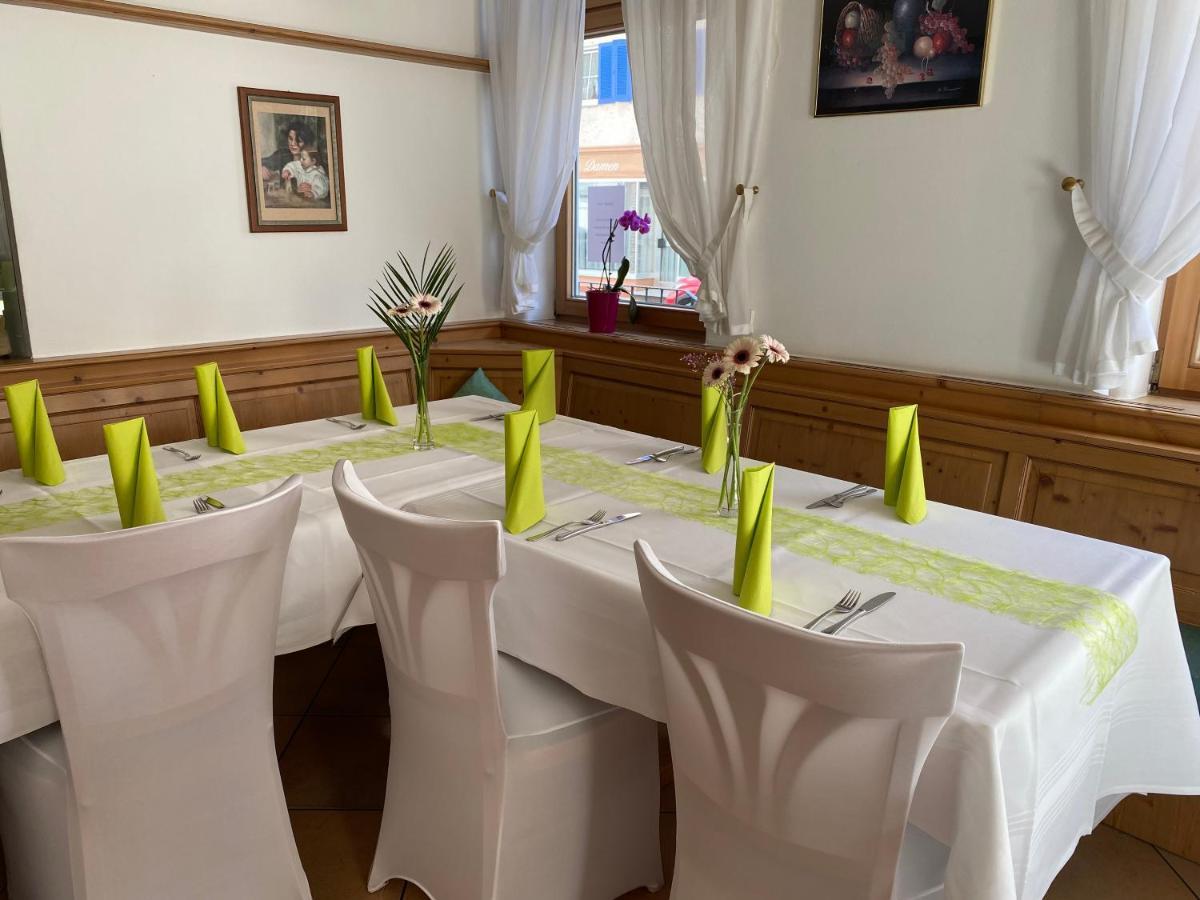 Gasthof/Pizzeria Hirsch Muhlheim an der Donau Eksteriør bilde